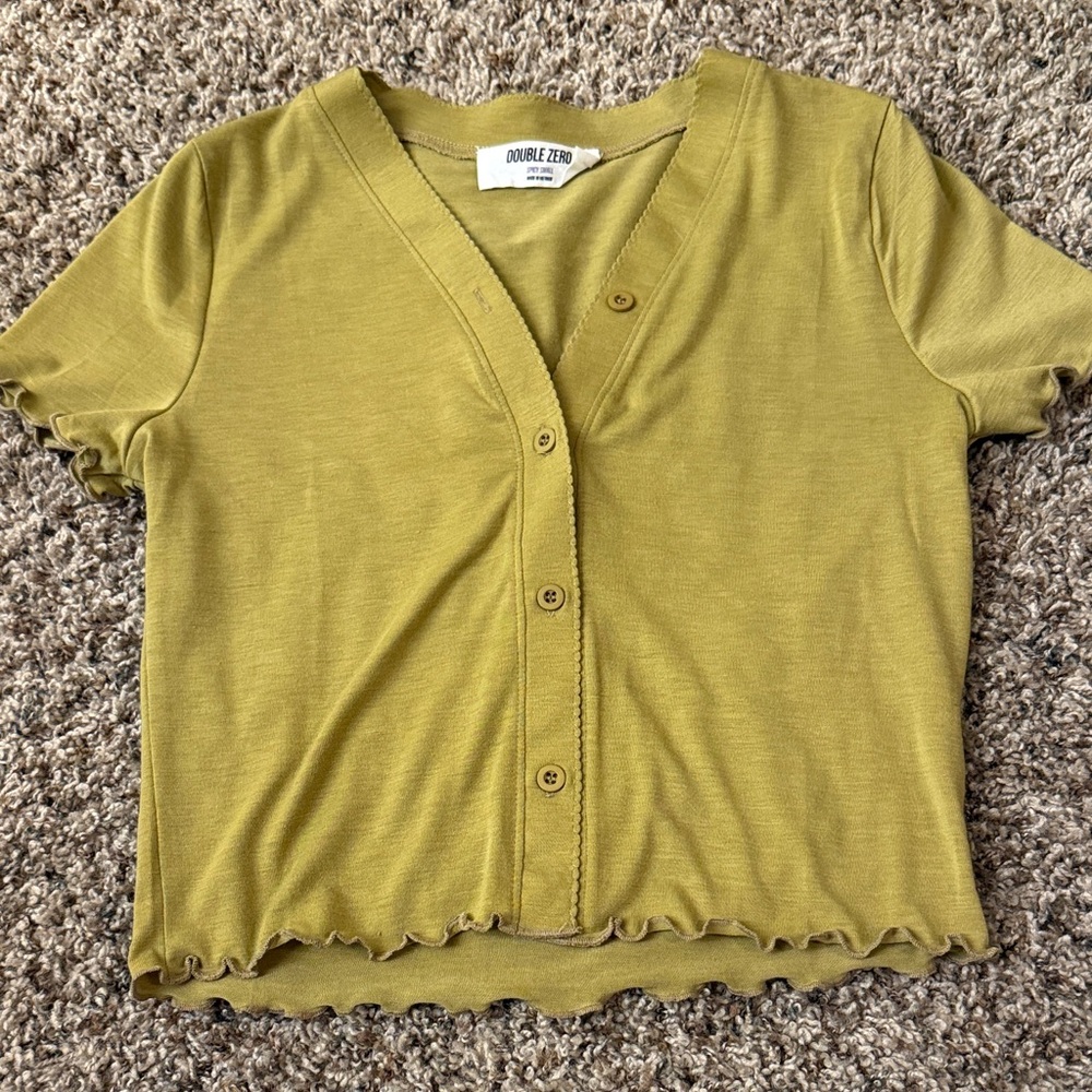 Double Zero Button-Up Top